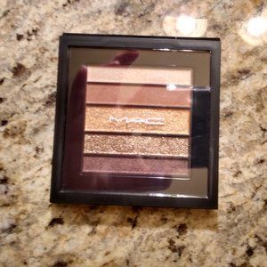 MAC Veluxe Pearlfusion Shadow Brownluxe